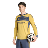 JN6458_3_APPAREL_On-Model_Standard-View_transparent