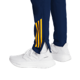 JP3429_6_APPAREL_On-Model_Detail-View-2_transparent
